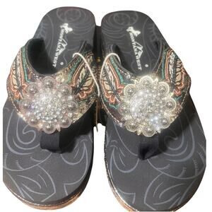 Mountain West Embellished Western Size 7 Feathers Silver & Turquoise